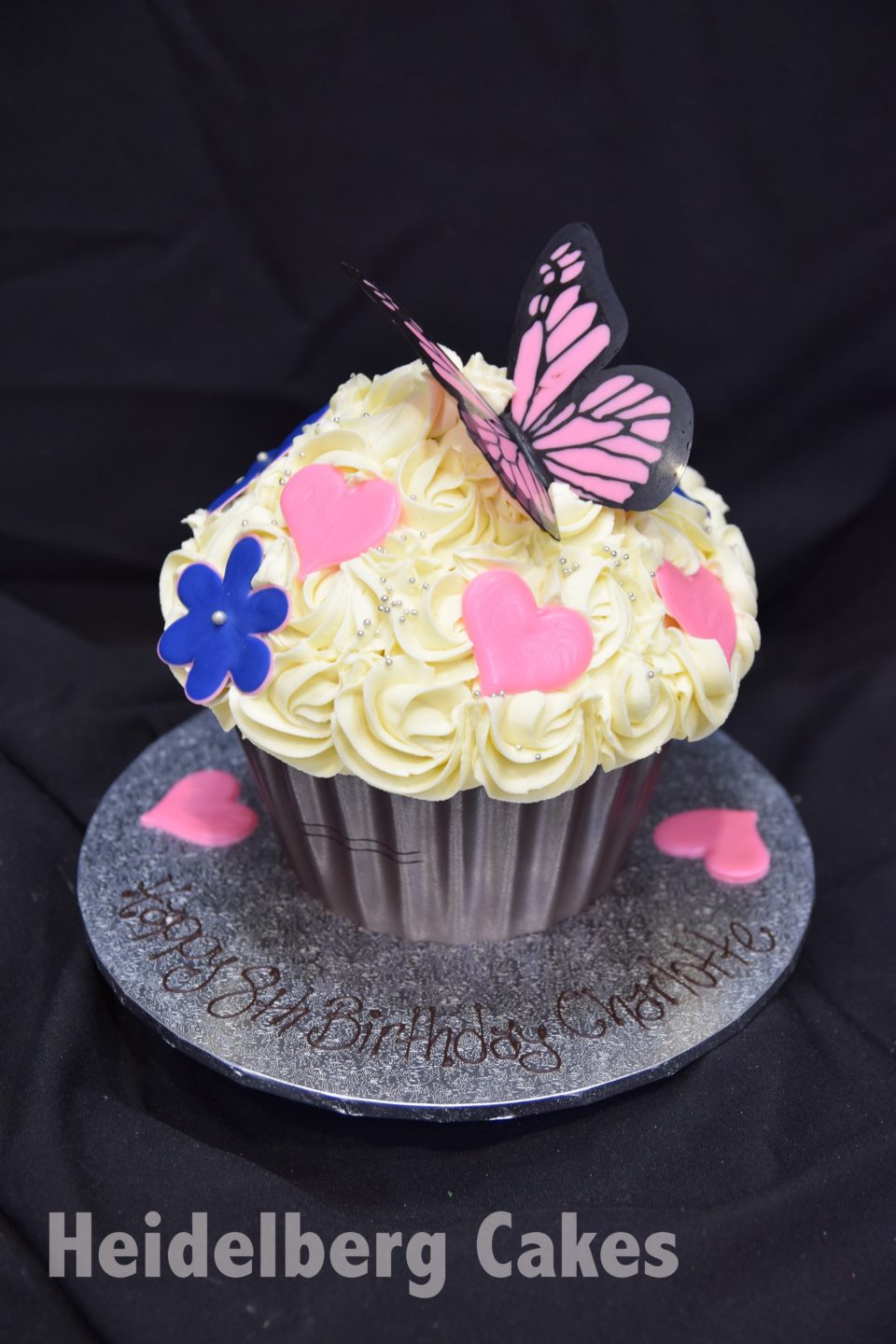 Giant Cupcake Cake – Huge Birthday Cupcakes