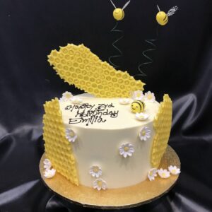 Smooth Buttercream with Bees, Honeycomb and Flowers