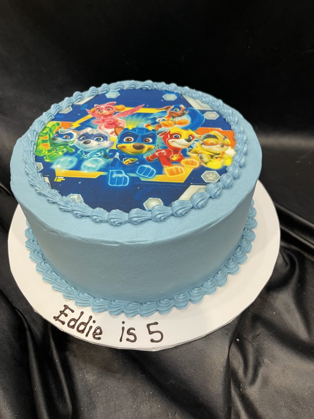 DAIRY FREE Combed, coloured Buttercream with Edible Image