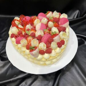 2-layer Heart Flan with Berries Macarons and Curls