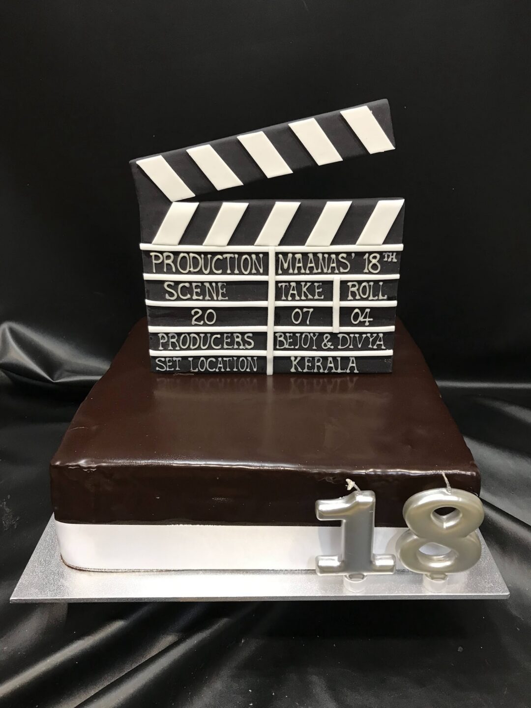 Hollywood Movie Clapper Board Topper on Ganache