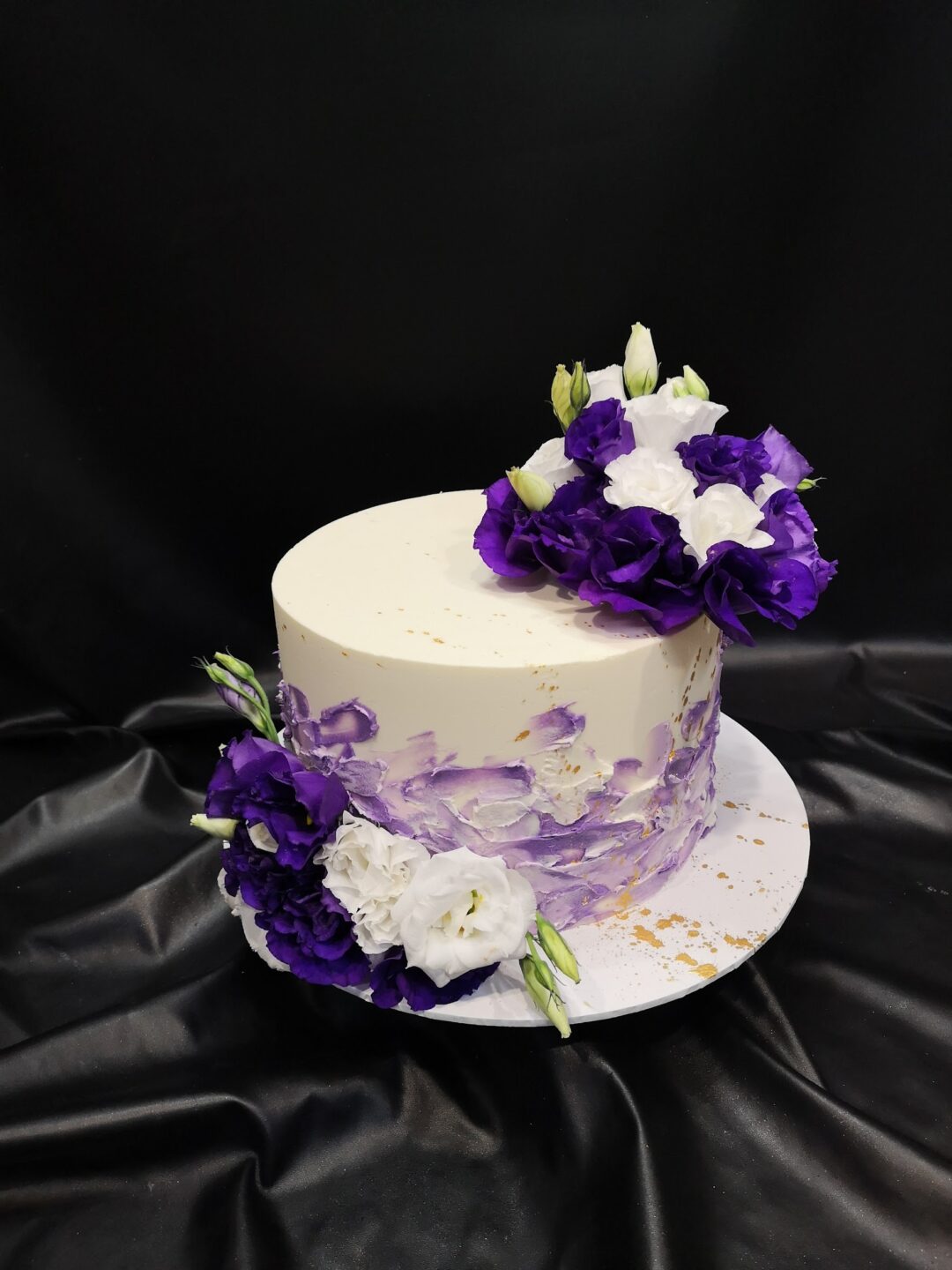 Purple Ombre Cake with flower