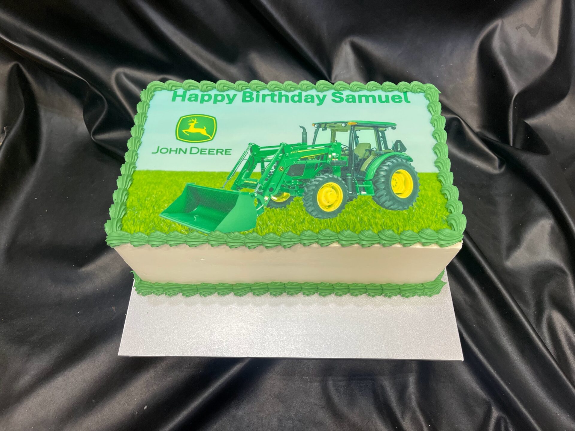 Smooth Buttercream with Edible Image and Coloured Border John Deer