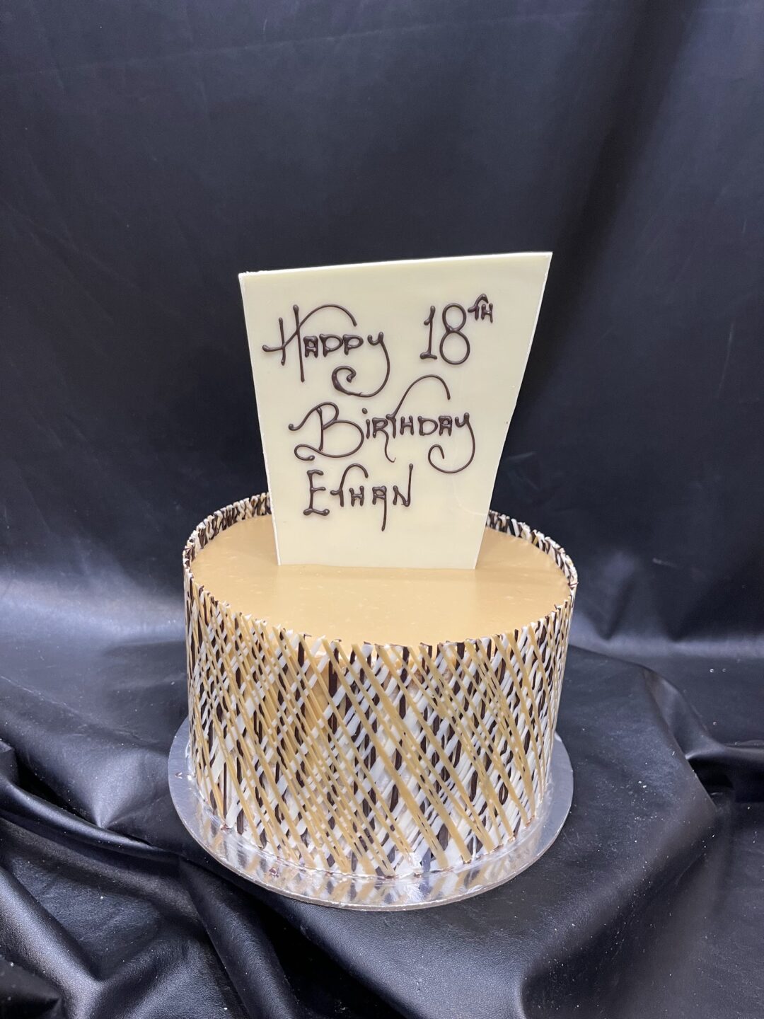 Standard Finish with Single Chocolate Shard