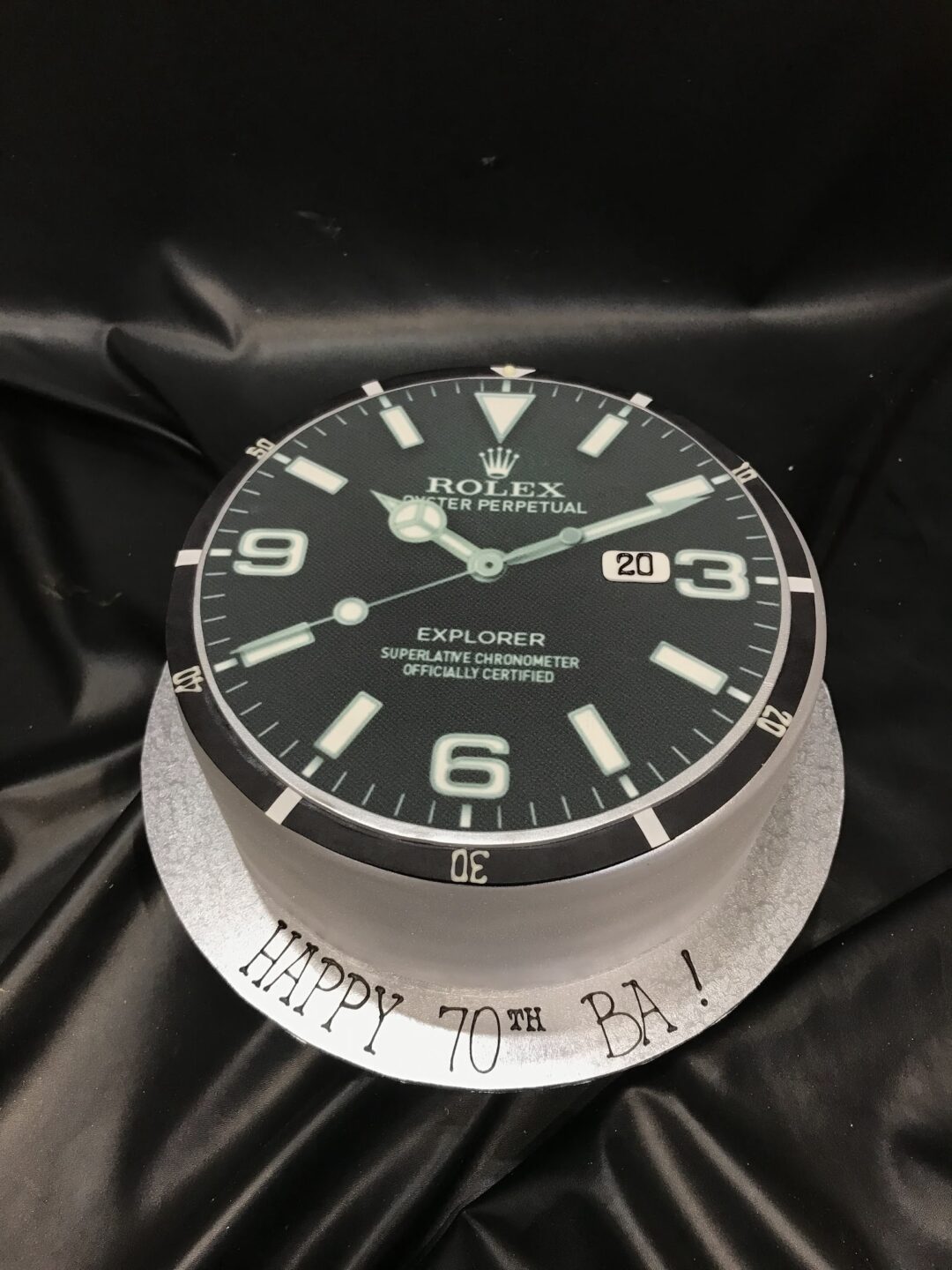 3D Watch Face with Metallic Airbrush - Image 2