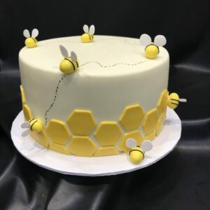 M233) Bumble Honey Bee Cake (1 Kg). – Tricity 24